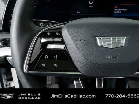 Used 2025 Cadillac Optiq Luxury 2 w/ LPO, Floor Liner Package AWD/4WD image 10