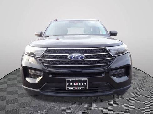 Used 2022 Ford Explorer XLT image 5