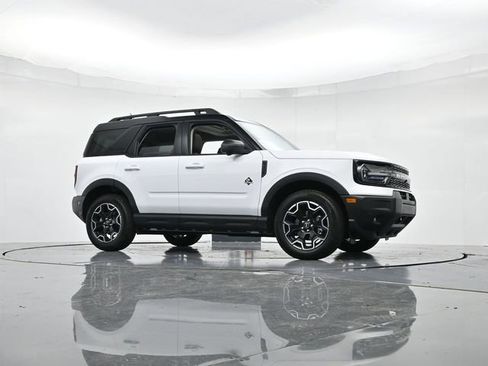 New 2025 Ford Bronco Sport Outer Banks w/ Outer Banks Tech Package+ image 32