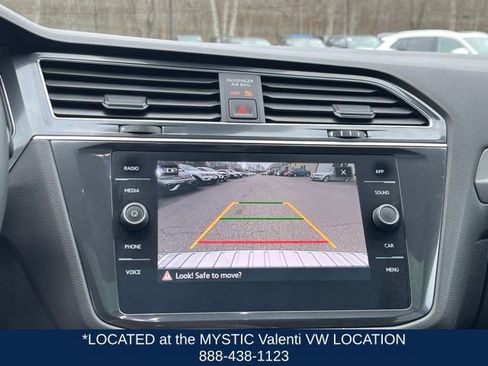 Certified 2023 Volkswagen Tiguan SE w/ Panoramic Sunroof Package image 39