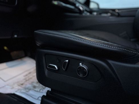 Certified 2024 Cadillac Escalade Sport Platinum w/ LPO, ONYX Package image 33