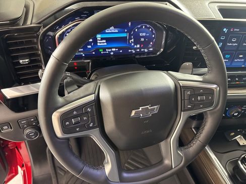 Used 2024 Chevrolet Silverado 1500 LT Trail Boss AWD/4WD image 28