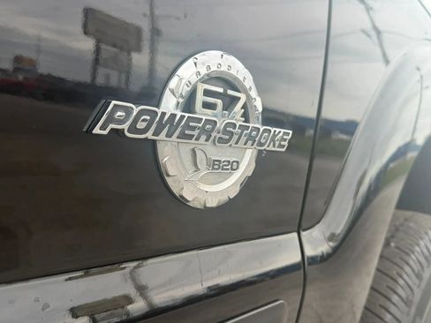 Used 2011 Ford F250 Lariat w/ Lariat Interior Pkg AWD/4WD image 9