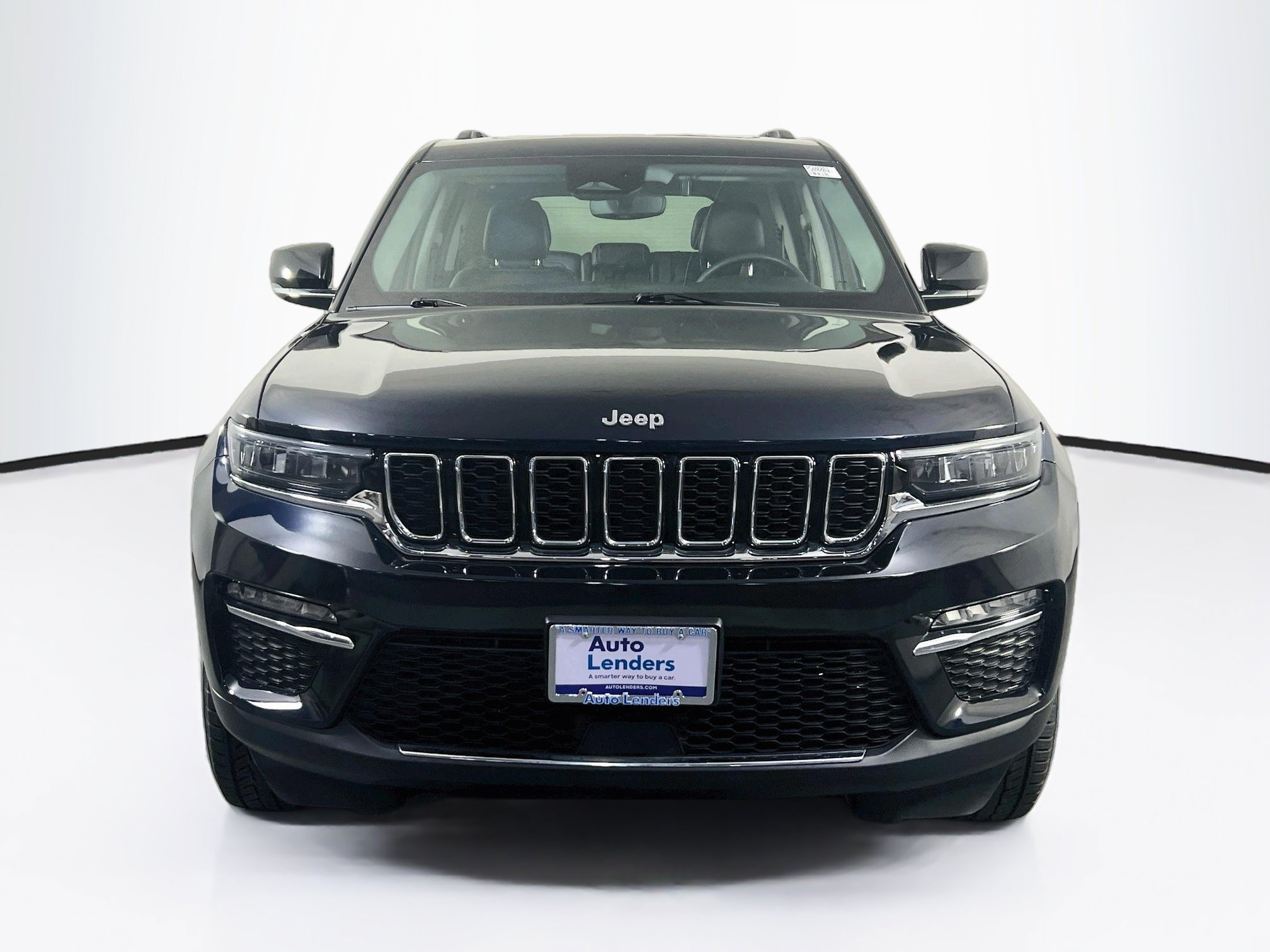 Used 2023 Jeep Grand Cherokee Limited AWD/4WD image 2