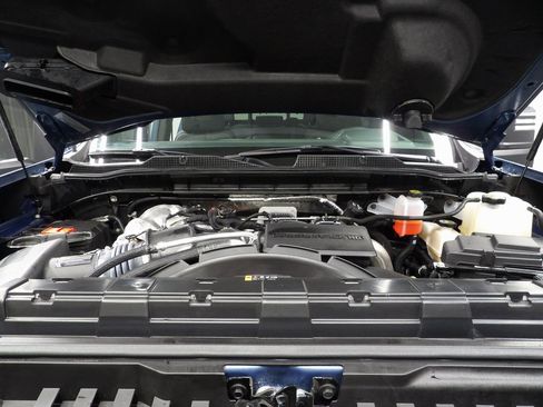 Used 2024 Chevrolet Silverado 2500 High Country image 33