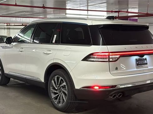 New 2026 Lincoln Aviator Black Label w/ Black Label Special Edition image 38