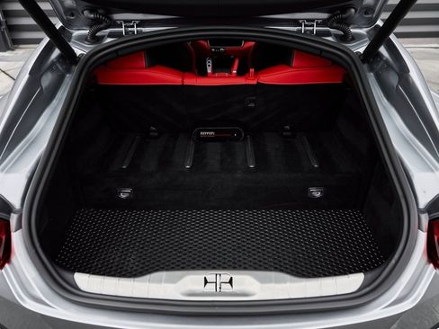 Used 2020 Ferrari GTC4Lusso T image 23