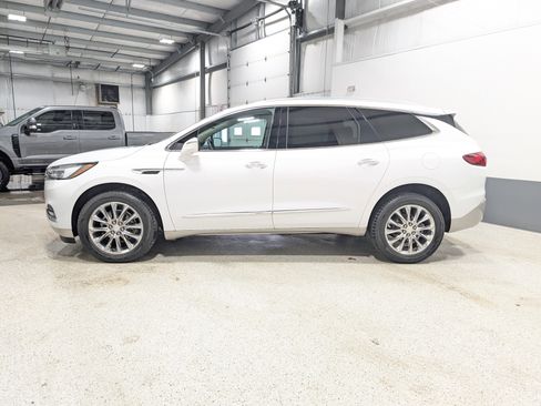Used 2021 Buick Enclave Premium w/ Surround and Sites Package AWD/4WD image 6