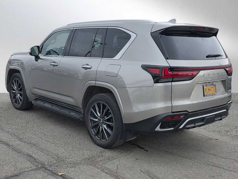 Used 2022 Lexus LX 600 F Sport AWD/4WD image 5