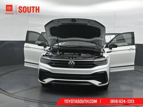 Used 2023 Volkswagen Tiguan SE R-Line FWD image 61