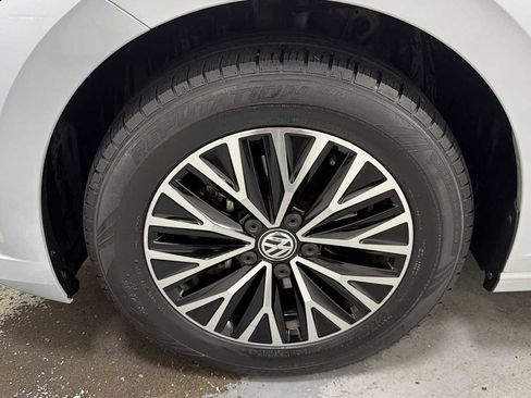 Used 2019 Volkswagen Jetta SEL FWD image 10