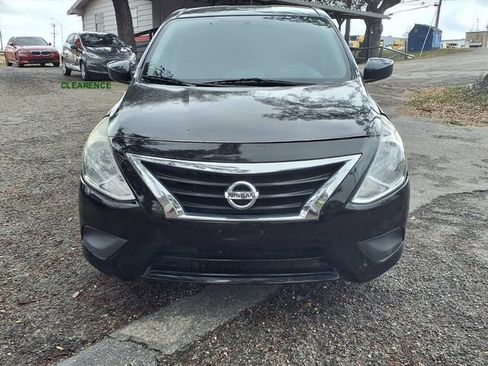 Used 2019 Nissan Versa S Plus FWD image 2