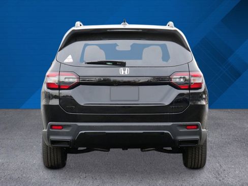 New 2026 Honda Pilot Sport image 5