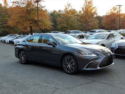 New 2025 Lexus ES 350 w/ Premium Package
