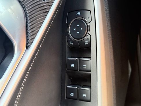 Used 2021 Ford Explorer XLT w/ Equipment Group 202A RWD image 36