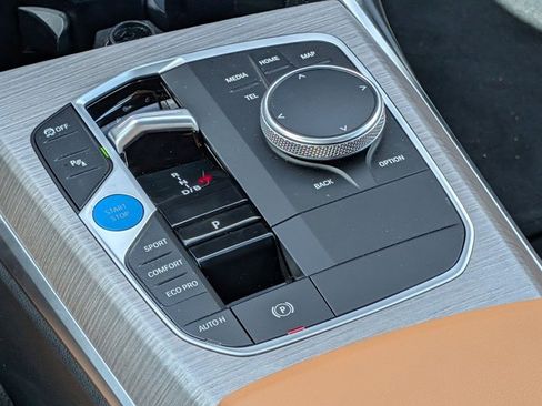 Used 2025 BMW i4 eDrive40 image 16