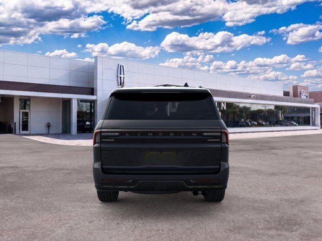New 2026 Lincoln Navigator Reserve w/ Jet Appearance Package AWD/4WD image 5