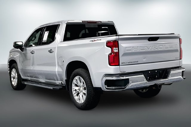 Used 2020 Chevrolet Silverado 1500 LTZ w/ LTZ Plus Package AWD/4WD image 5