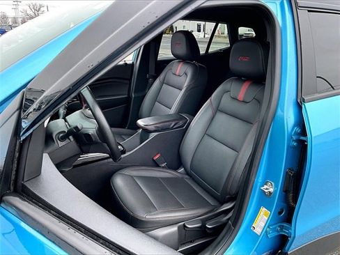 Used 2025 Chevrolet Trax RS w/ Sunroof Package image 10