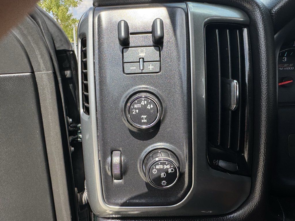 Used 2015 Chevrolet Silverado 1500 LT w/ All Star Edition AWD/4WD image 20