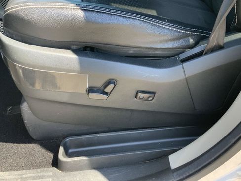 Used 2019 Dodge Grand Caravan SXT FWD image 20