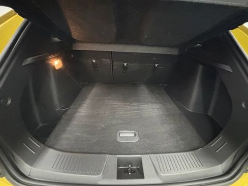 Used 2024 Chevrolet Trax RS w/ Sunroof Package FWD image 10