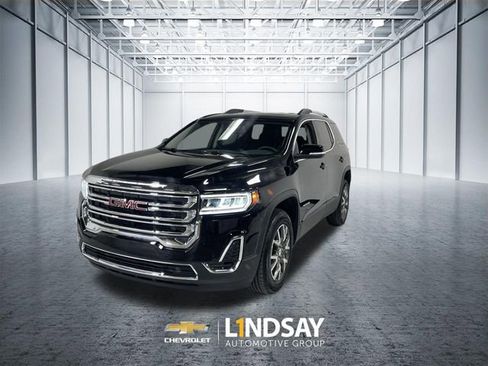 Used 2023 GMC Acadia SLE w/ Driver Convenience Package image 1