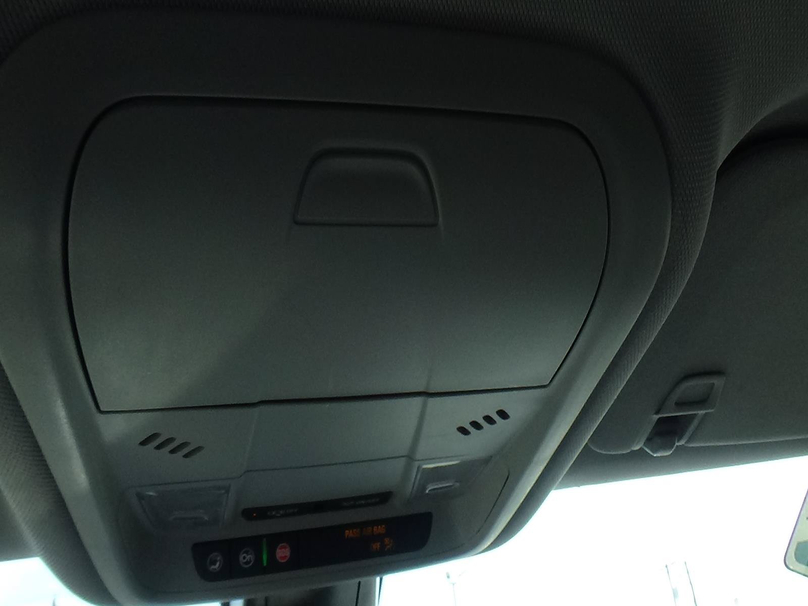 Used 2025 Chevrolet Blazer LT FWD image 30