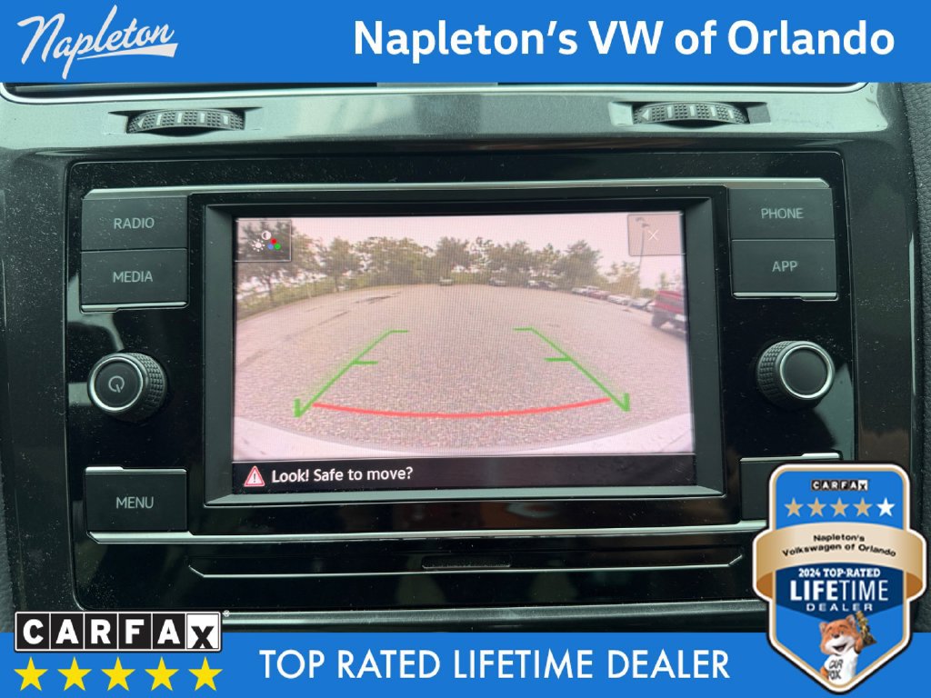 Used 2020 Volkswagen Golf 4-Door FWD image 16