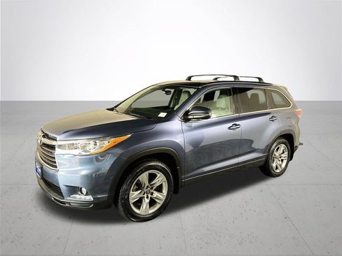 Used 2016 Toyota Highlander Limited AWD/4WD image 2