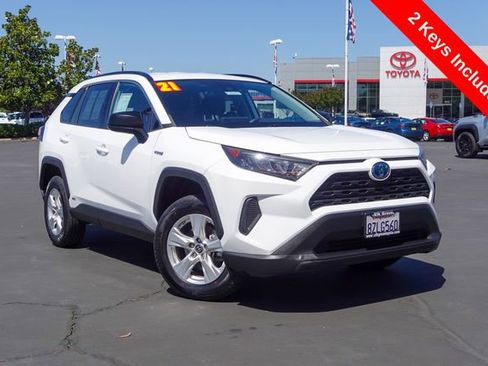 Certified 2021 Toyota RAV4 LE AWD/4WD image 2