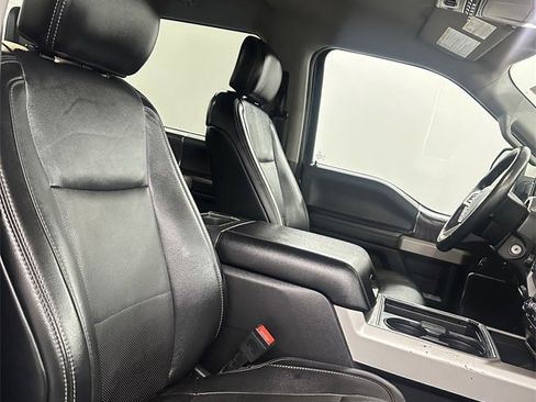 Used 2019 Ford F250 Lariat w/ Chrome Package image 44