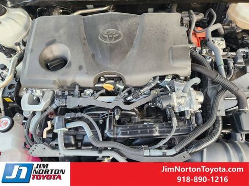 Used 2025 Toyota Camry SE FWD image 30