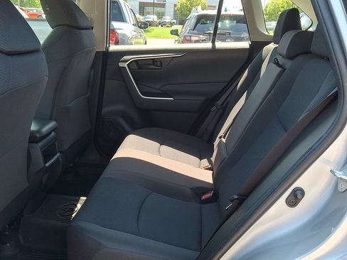 Used 2019 Toyota RAV4 LE w/ All Weather Liner Package AWD/4WD image 13