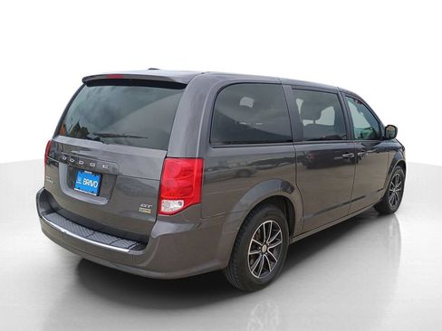 Used 2019 Dodge Grand Caravan GT FWD image 6