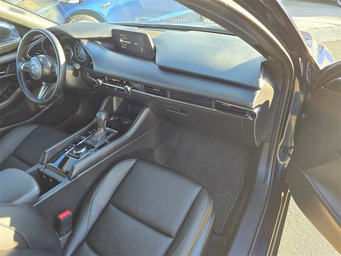 Used 2024 MAZDA MAZDA3 s image 19