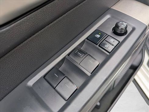 Used 2022 Toyota Tundra SR5 w/ SR5 Premium Package AWD/4WD image 11