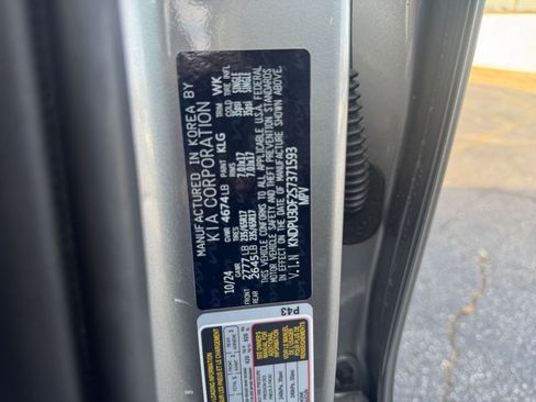 Used 2025 Kia Sportage LX image 22