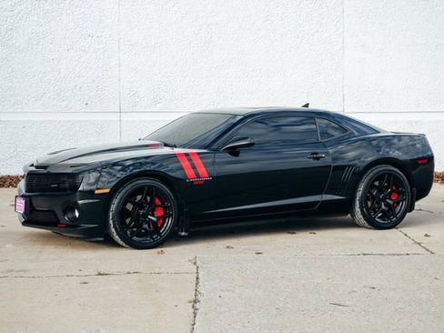 Used 2011 Chevrolet Camaro SS w/ Interior Accent Trim Package image 51