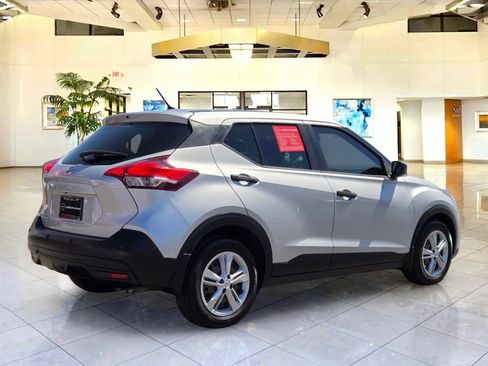Certified 2020 Nissan Kicks S FWD image 5