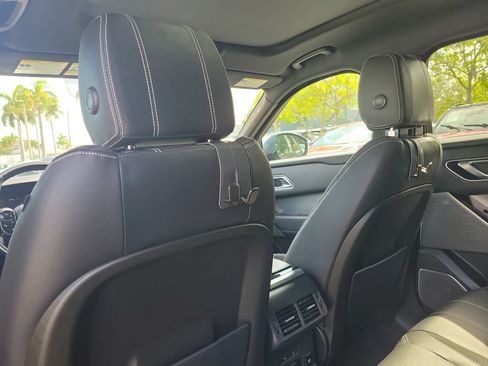 Used 2018 Land Rover Range Rover Velar R-Dynamic SE AWD/4WD image 18