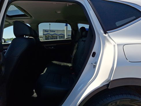 Used 2020 Honda CR-V Touring image 10