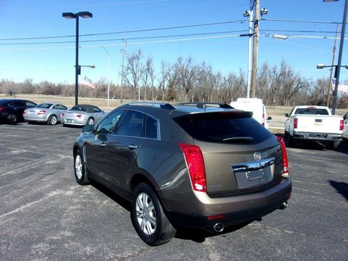 Used 2016 Cadillac SRX Luxury w/ Driver Awareness Package image 7