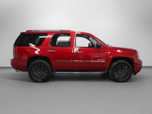 Used 2013 GMC Yukon Denali image 11