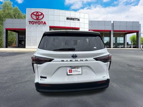 Used 2025 Toyota Sienna XLE w/ XLE Plus Package image 29