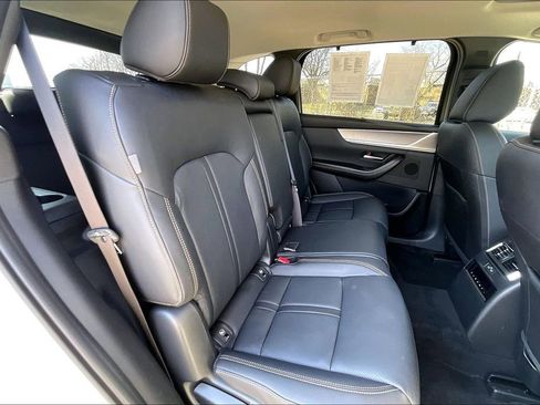 Certified 2025 MAZDA CX-90 3.3 Turbo w/ Preferred Package image 27