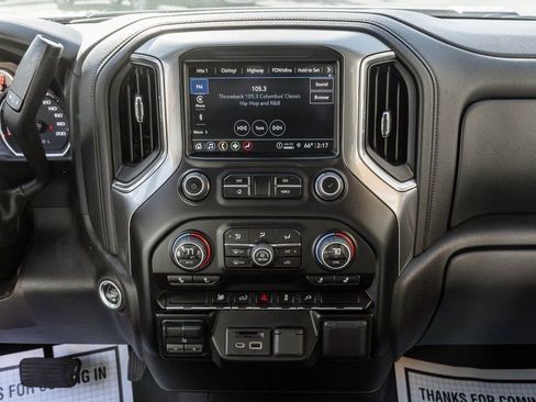 Used 2023 Chevrolet Silverado 3500 LT w/ Convenience Package image 17