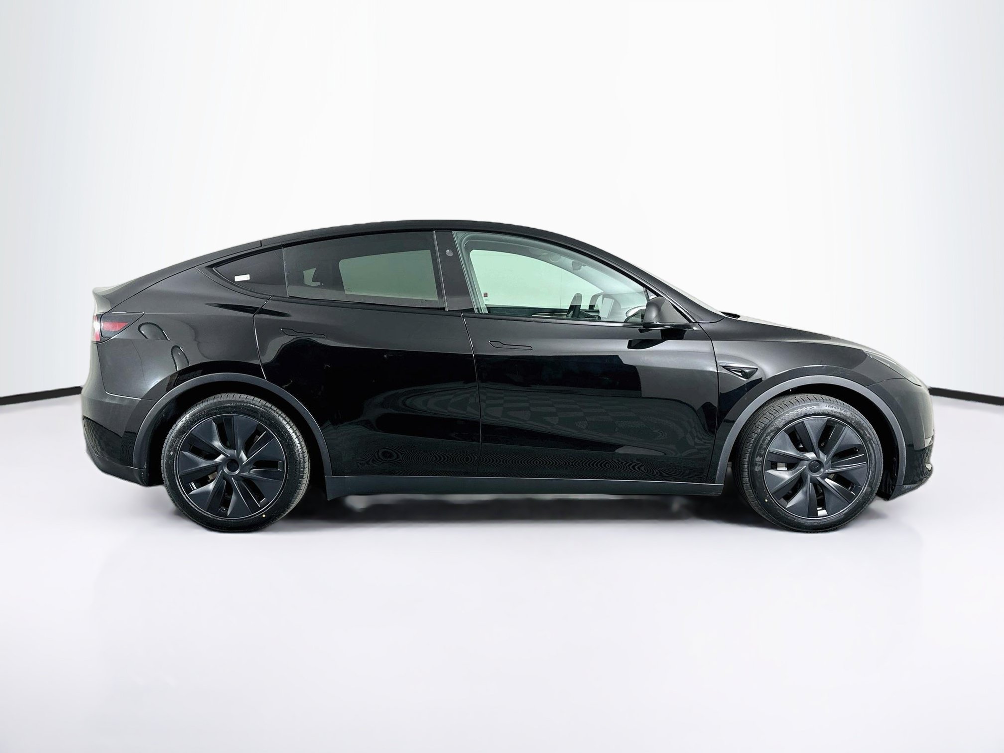Used 2024 Tesla Model Y Long Range AWD/4WD image 10