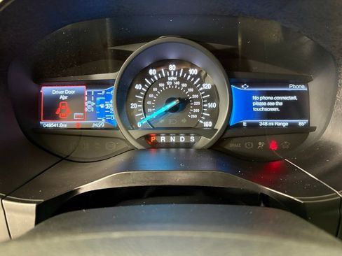 Used 2024 Ford Edge Titanium image 25