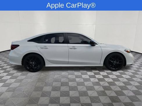 Used 2025 Honda Civic Sport image 4